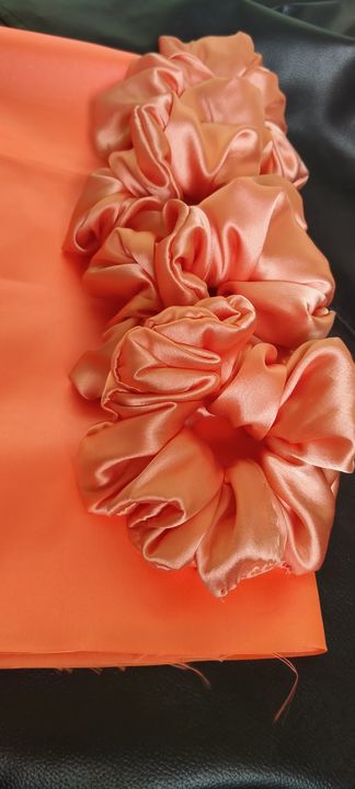 coral XL scrunchie uploaded by business on 8/25/2021