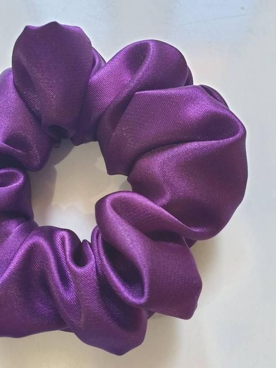 purple medium scrunchie uploaded by business on 8/25/2021