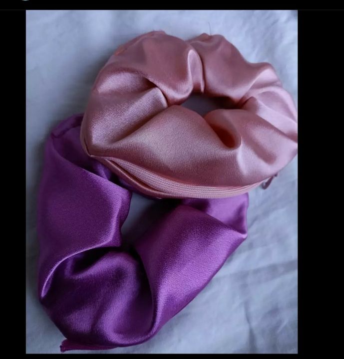 Satin scrunchie with pocket uploaded by ThatLittleStore on 8/26/2021