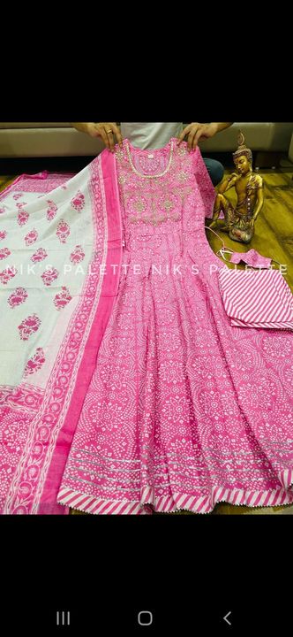 -*GOOD QUALITY 👗 FABRICS*

🧶  *Fabric -  heavy Rayon*

👗 *Type -  Kurti with pant and dupatta*
 
 uploaded by business on 8/26/2021