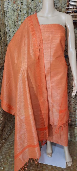 Post image 👆NEW LATEST               COLLECTION 
TOP         ==== COTTON DUPIAN KHADI 
BOTTOM     ==== COTTON DUPIAN KHADI 
DUPATTA     ==== COTTON DUPIAN KHADI TEMPLE 
SIZE          ==== 2.50
UNLIMITED PCS AVAILABLEWhatsApp number contact number8210972936