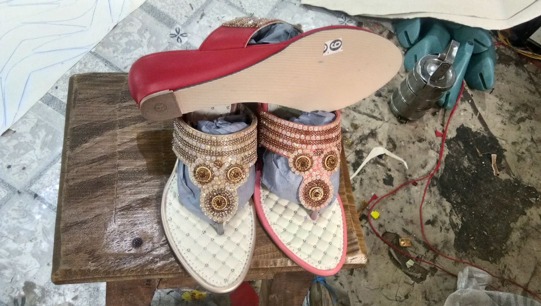 Comboboss women's slipper uploaded by New comboboss footwear on 8/28/2021