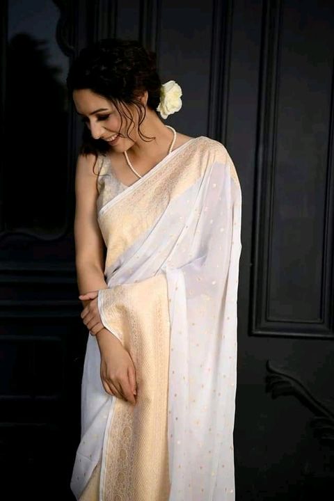 Post image *banarasi daibal Semi Georgette soft silk saree*
*Fancy desginer good quality 👌 saree*
*Avilble book fast ⏩🙂*