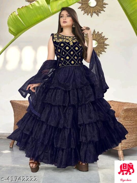 Catalog Name:*Classic Glamorous Women Gowns*
Fabric: Net
Sleeve Length: Sleeveless
Pattern: Embroide uploaded by business on 8/29/2021