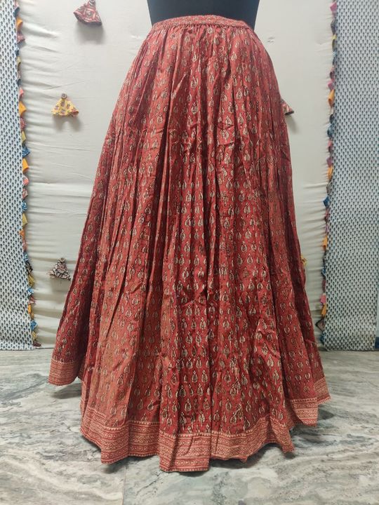Post image 🔸New Launching🔸
New multicolour hand block bagru print skirt available...

Length 40

Flair 5.5 mtr


All are available

Ready for dispatch

limited stock book fast