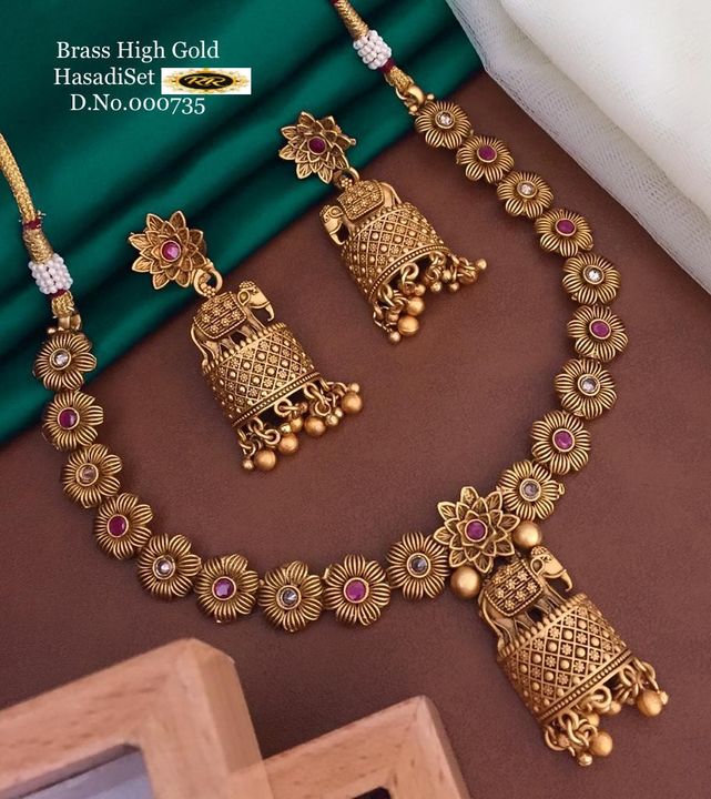 High Quality Gold Plated Jewellery Set only  uploaded by RADHA RANI COLLECTION on 8/31/2021