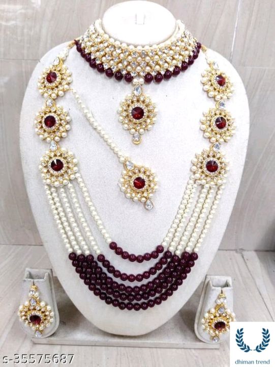 Jewellery sets uploaded by Dhiman trand on 8/31/2021
