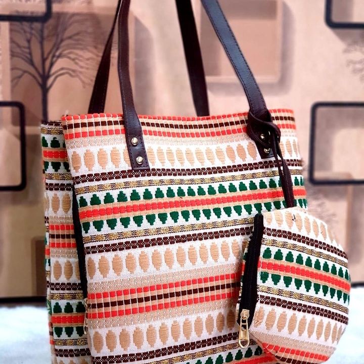 Product image with price: Rs. 670, ID: jacquard-tote-7273e244