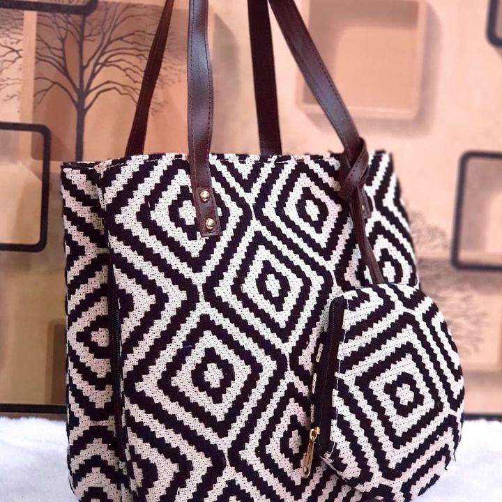 Jacquard tote uploaded by AM_CLOSET29 on 9/1/2021