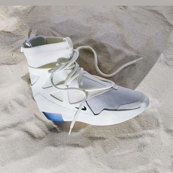 Post image I want 1 Pieces of I want this same sneaker chat with me only of you offer cod. .
Chat with me only if you offer COD.
Below is the sample image of what I want.