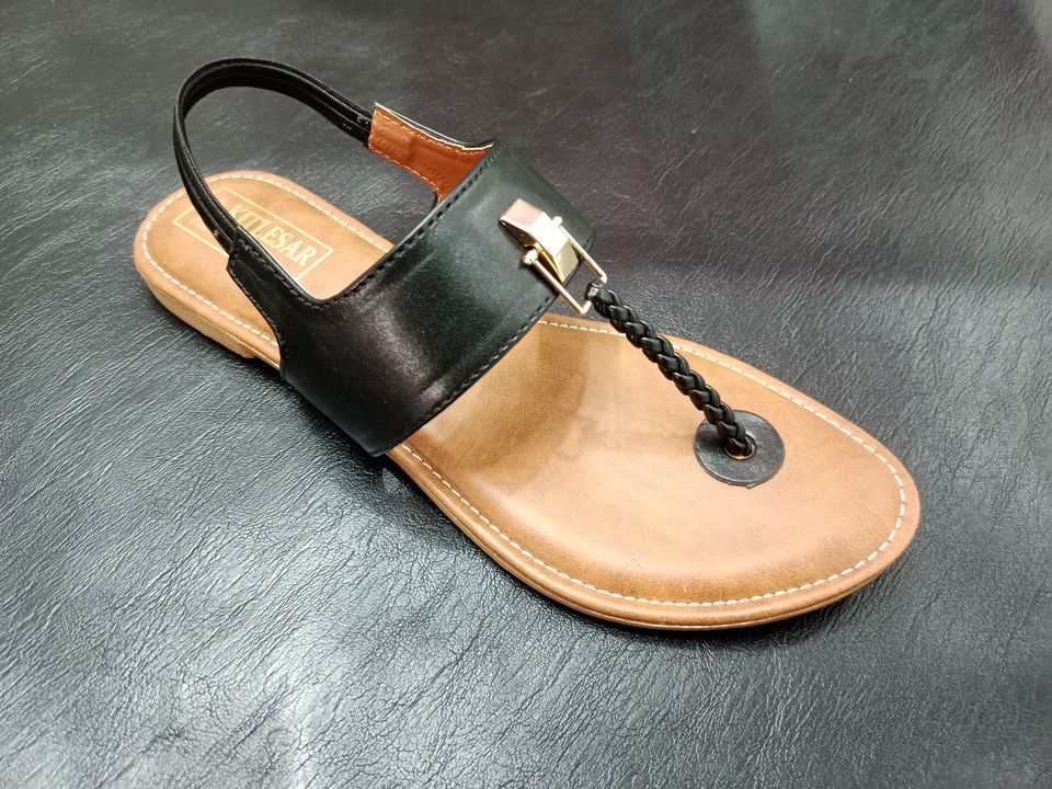 Flat sandals with metal Buckle uploaded by business on 9/3/2021