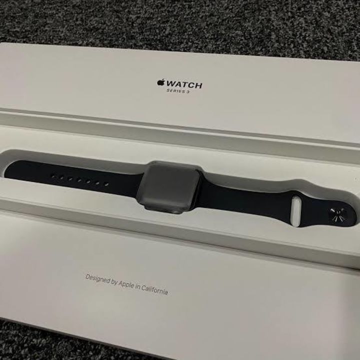 Post image SERIES 3 APPLE NON ACTIVATED 100% ORIGINAL APPLE IWATCH 38 MM 

OUR PRICE:- 14999/- FREE SHIPPING 

AMAZON PRICE:- 20,900/- 
BOOK NOW !!!!!!