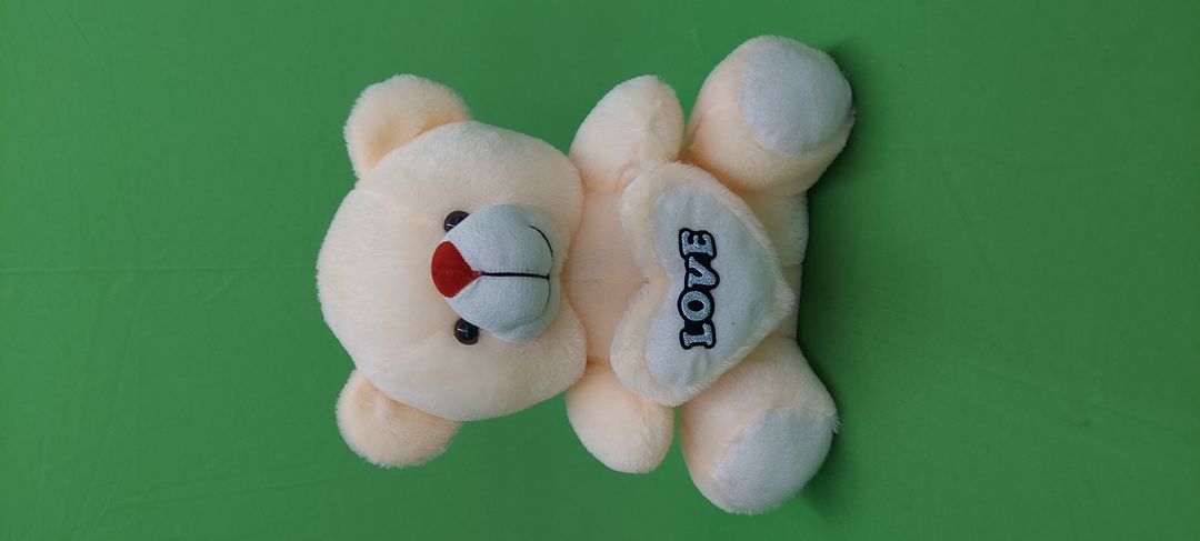 Goldenhub bear with heart 1ft sitting uploaded by business on 9/4/2021