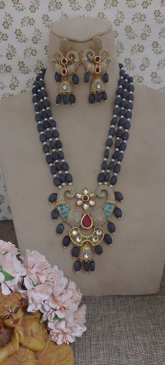 Kundan jewellery  uploaded by Tirupati handicrafts on 9/4/2021