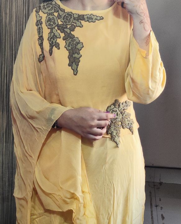 Beautiful party wear Georgette fabric gown uploaded by Sunita Jadwani on 9/5/2021