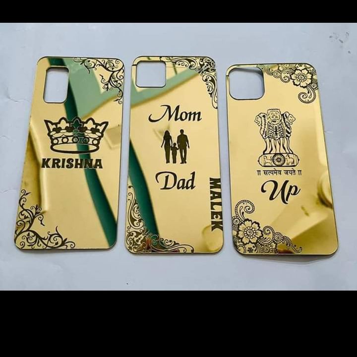 Golden case uploaded by amYRA gifts on 9/6/2021