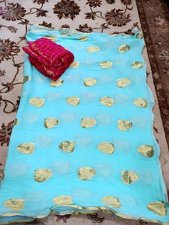 

🥰pure jhorjt zari pipal pati saree with beautiful contrast blouse 🥰

 uploaded by business on 9/6/2020
