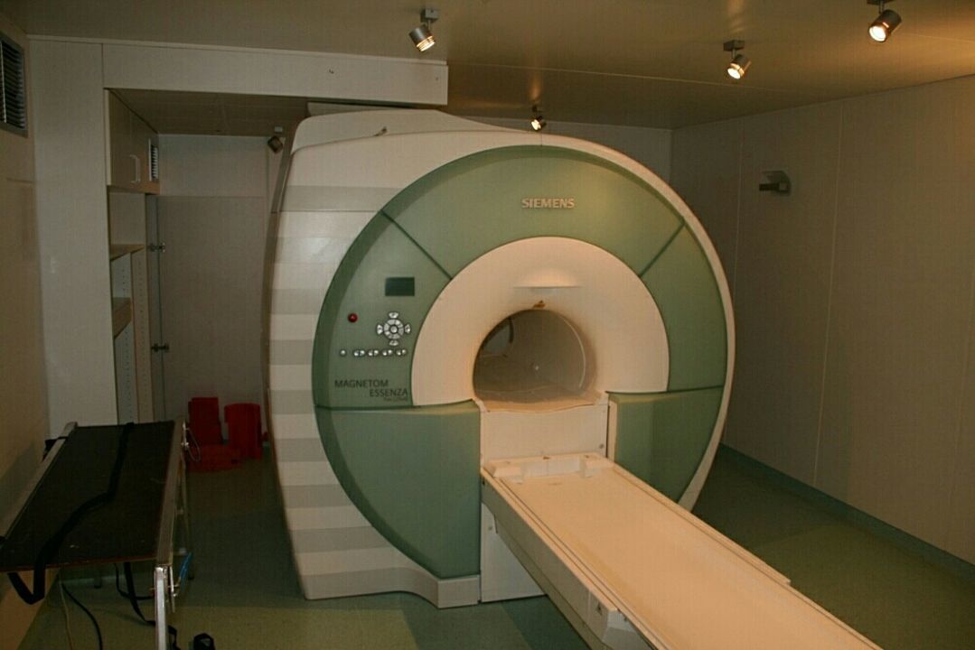 MRI 1.5T Scanner uploaded by business on 9/6/2020