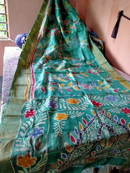 Jari tashar hand batik saree uploaded by Art o craft on 9/6/2021