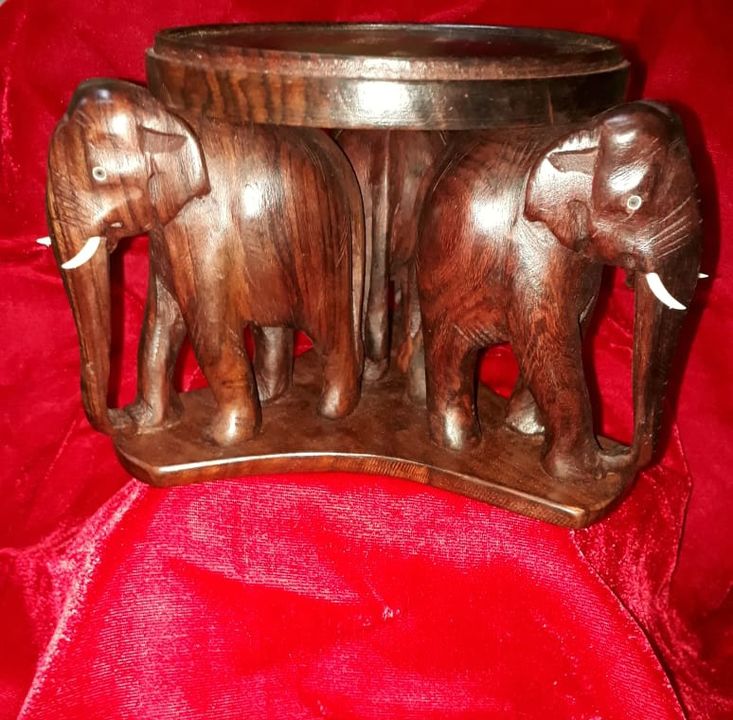 Wooden Elephant Stand uploaded by Rudhra Fashion Emporium on 9/6/2021