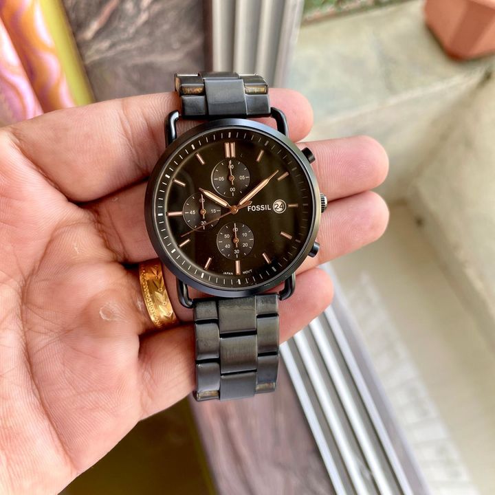 Fossil watch uploaded by business on 9/6/2021