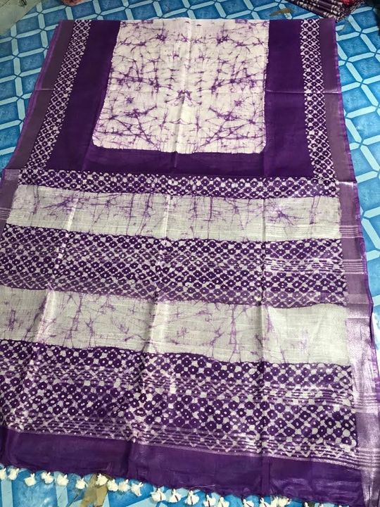 Printed saree uploaded by business on 9/7/2021