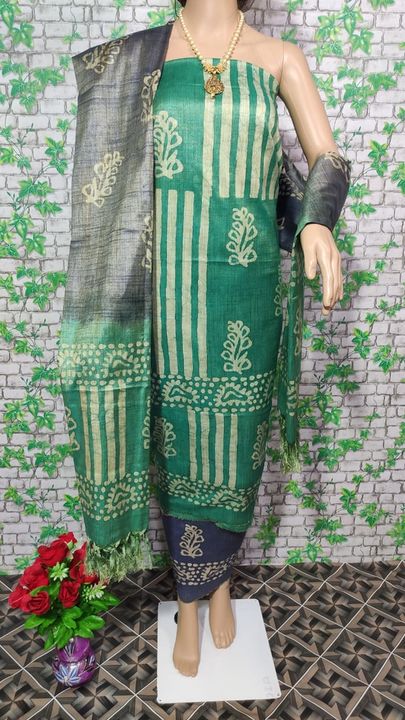 Prinded suit uploaded by SHADAB FABRICS on 9/7/2021