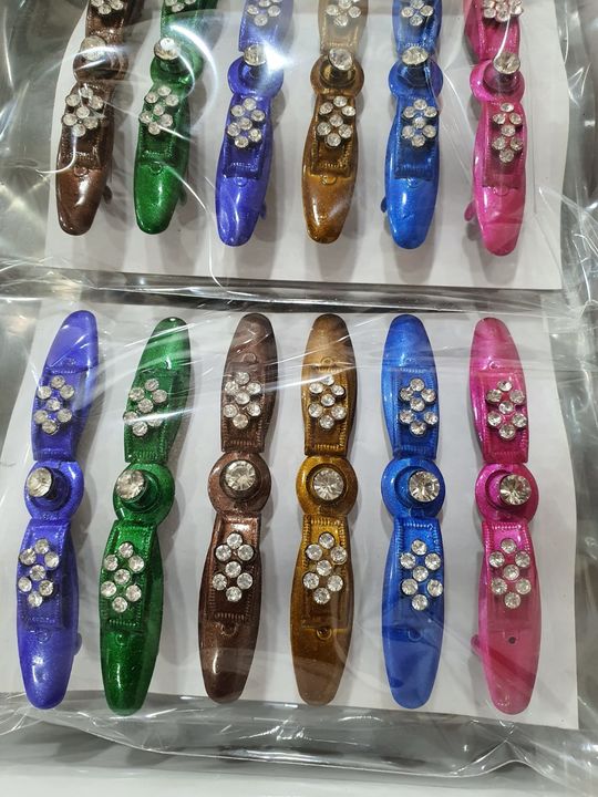 Hair clips  uploaded by business on 9/7/2021