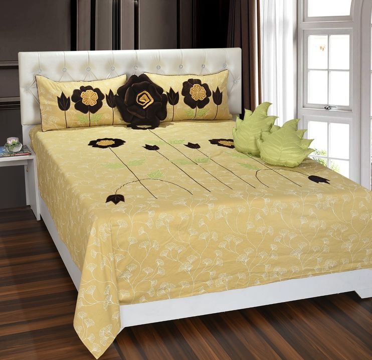 6 pc bedsheet set with one rose cushion two leaf cushion uploaded by SIMMI INTERNATIONAL on 9/7/2021