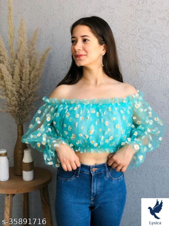 Crop tops uploaded by Lysica vycario Momin on 9/9/2021