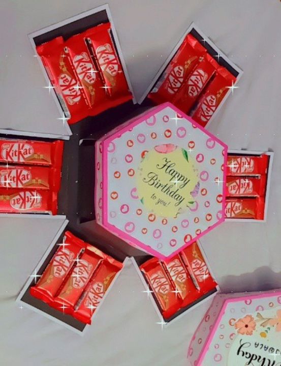 KitKat box uploaded by Gift a Claus on 9/10/2021