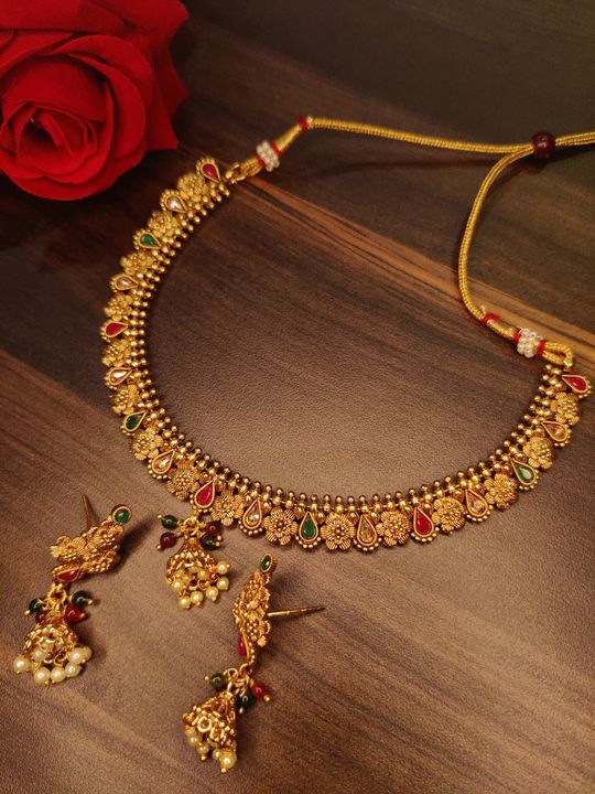 Copper necklace with earrings uploaded by Gehna by bera's on 9/10/2021
