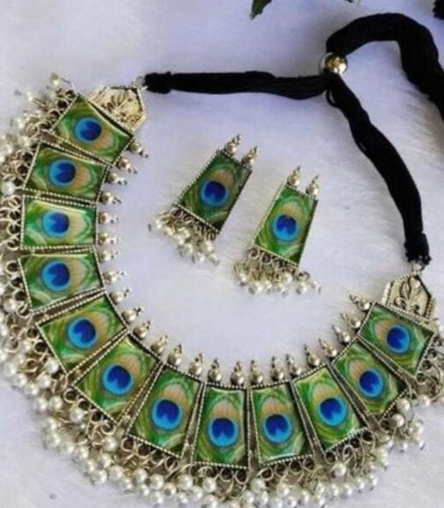 Post image Shimmering Fusion Jewellery SetsBase Metal: German SilverPlating: Oxidised SilverStone Type: No StoneSizing: AdjustableType: Necklace and EarringsMultipack: 1RV Jewelry set for Gorgeous Girls and WomanCountry of Origin: India