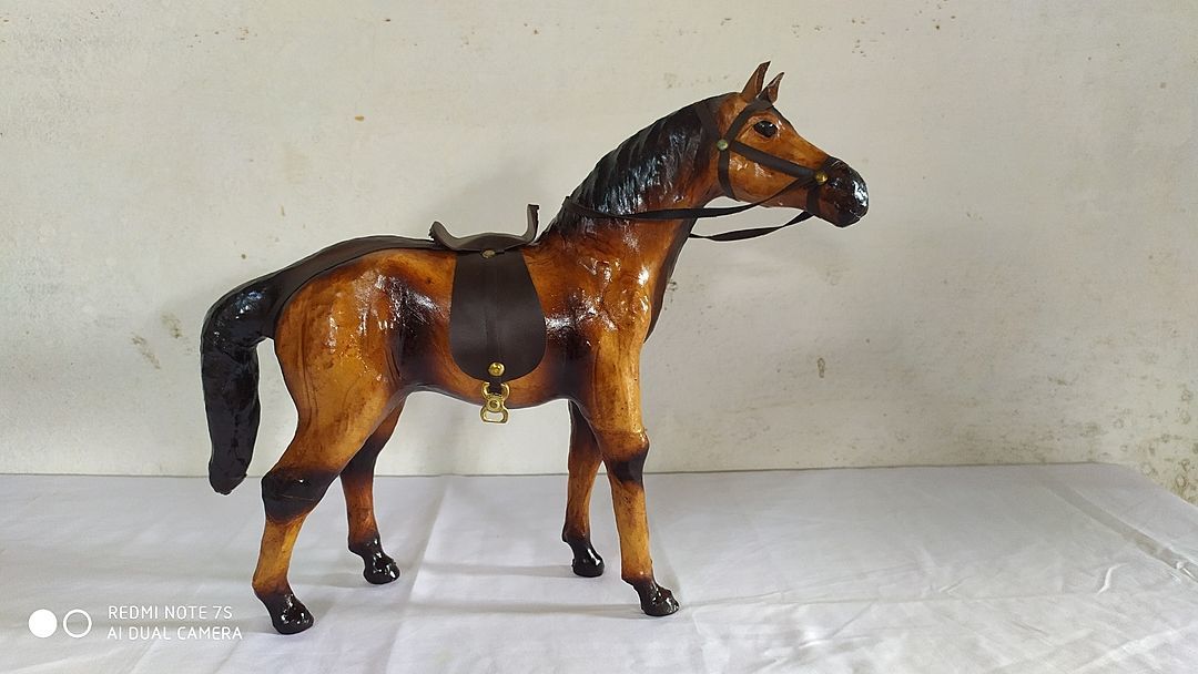 12inch standing horse uploaded by business on 9/9/2020