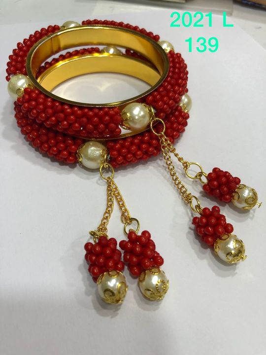 Latkan 2pcs bangles for women and girls uploaded by business on 9/15/2021