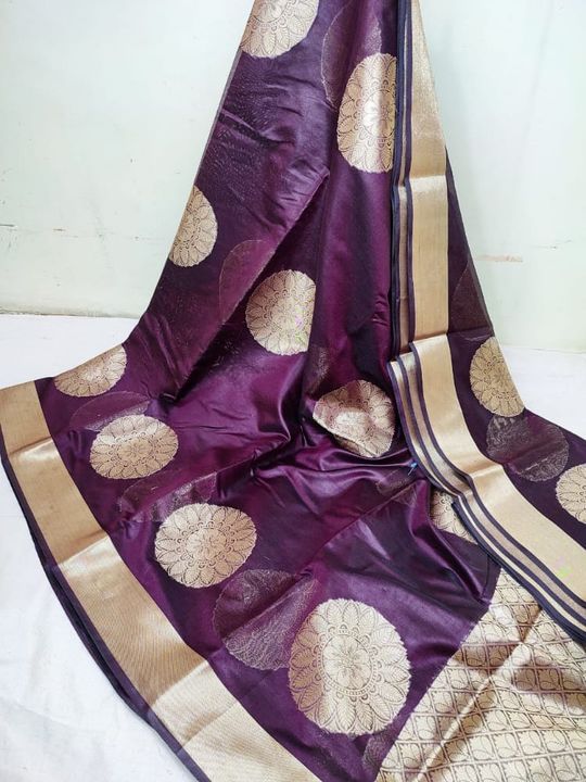 Post image Banarasi monika boota saree in best price of saree available contact me on whatsapp 9335855860