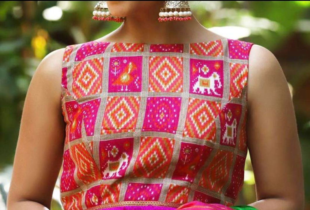 Post image Mujhe this blouse ki 1 Pieces chahiye.
Mujhe jo product chahiye, neeche uski sample photo daali hain.