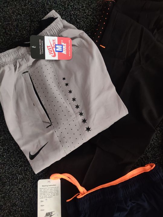 Ns Lycra Nike Trackpants 😍

LAZERCUT🔸Fabric: Heavy Ns Lycra
 uploaded by MB SPORTS & MENSWEAR on 9/17/2021
