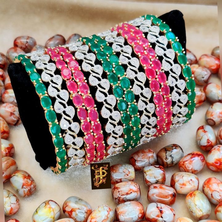 Premium and High Quality Bangles  uploaded by Fansy Jewellery  on 9/18/2021