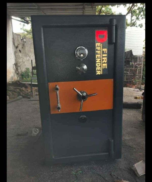 single door safe lockers tijori uploaded by JAY SAFE on 9/21/2021