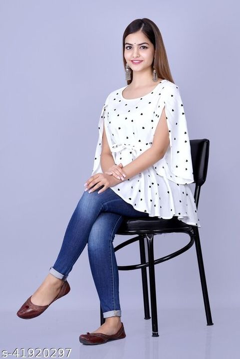 womens Rayon Printed top
Fabric: Rayon
Sleeve Length: Three-Quarter Sleeves
Pattern: Printed
Sizes:
 uploaded by Mansi collection on 9/22/2021