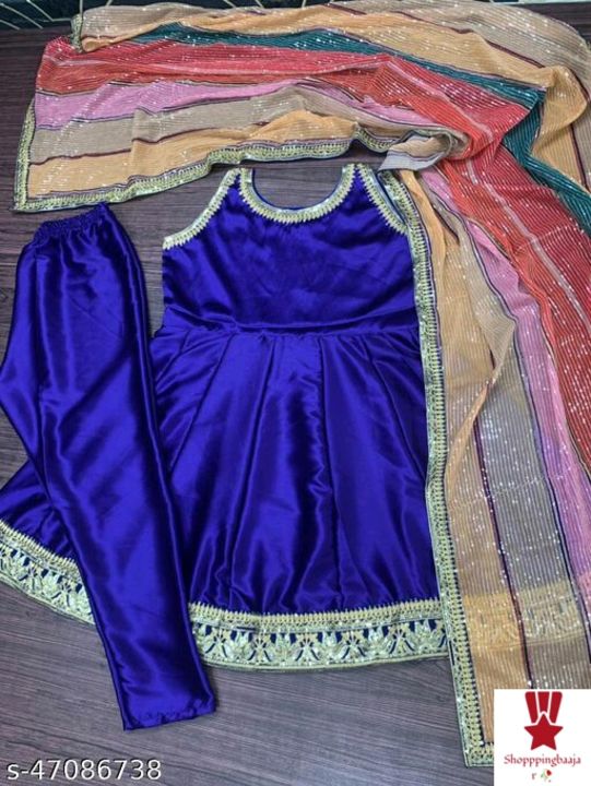 Woman dress uploaded by Shoppingbaajar on 9/23/2021