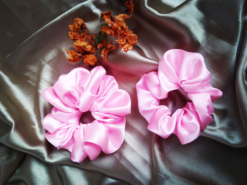 Large and small scrunchie  uploaded by business on 9/23/2021