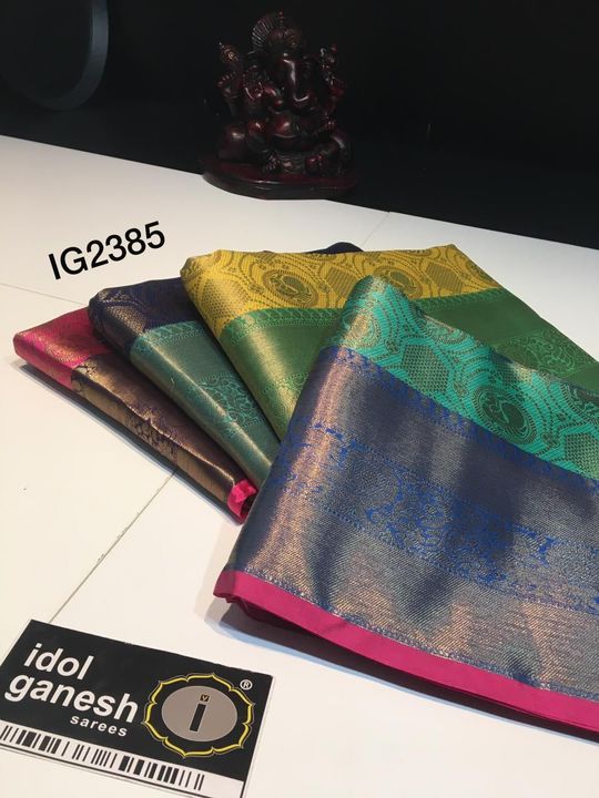 Post image 💃💃💃💃 new arrival 
🧵🧵🧵Fabric:Lite weight kanchi style fancy Tanchui with nice pattu weaving border and fine fabric 
Blouse: Blouse weaving contrast 
Mrp :2715/—
🦋🦋🦋: idolganesh fills your wardrobe with beautiful collection