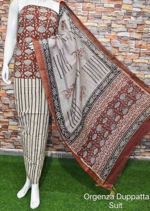 Post image 🍁🍁🍁🍁 Navratri Collection Of Cotton Suit With Organza Duppta... 👘 🤩🌿Quality and Colour that never goes out of style🌿Beautifully Hand Printed Cotton Suit Collection🌿🔸️Hand Block Printed **Cotton Suit *** 🔸️Authentic print, with natural colours.🔸️100% Pure Cotton 🌿🔸️Top and bottom Cotton 🔸️ Duppta Organza Silk . 🔸️Each 2.5 Mtr Only...🤩 🔸️BOOK FAST.
*Note: full stock available.*