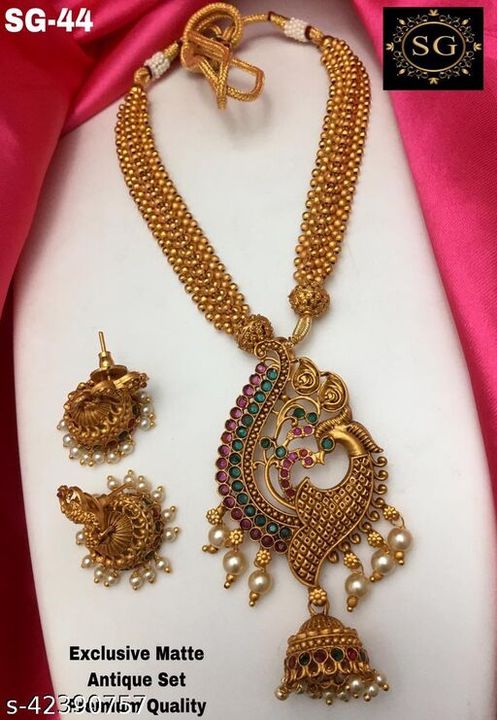 Feminine Chunky Jewellery Sets uploaded by business on 9/28/2021
