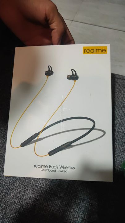 Original realme wireless bluetooth uploaded by business on 9/29/2021