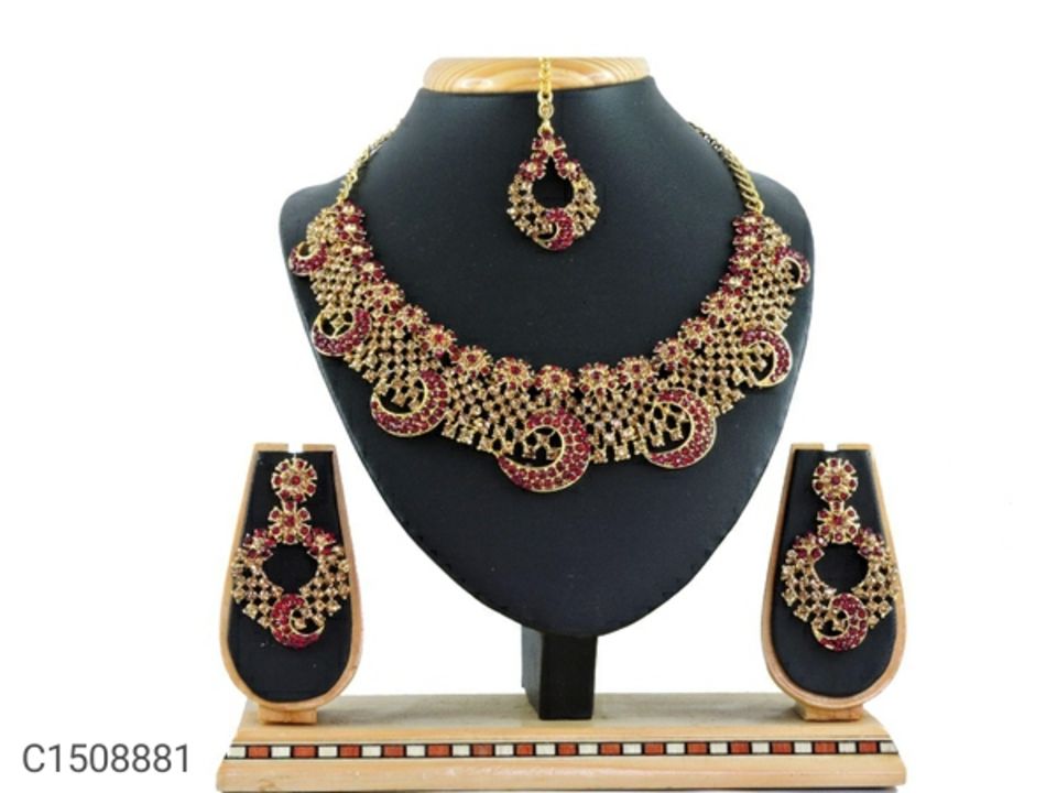 Jewelry fashion uploaded by M/S SAINTLEY SONNE INDIA PRIVATE LIMITED on 10/1/2021