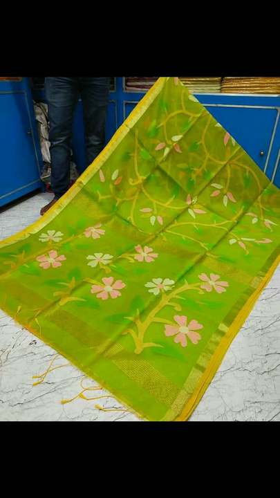 Post image I want 1 Pieces of Muslin saree h toh reply kijiye cod available hona chayyie.
Below is the sample image of what I want.
