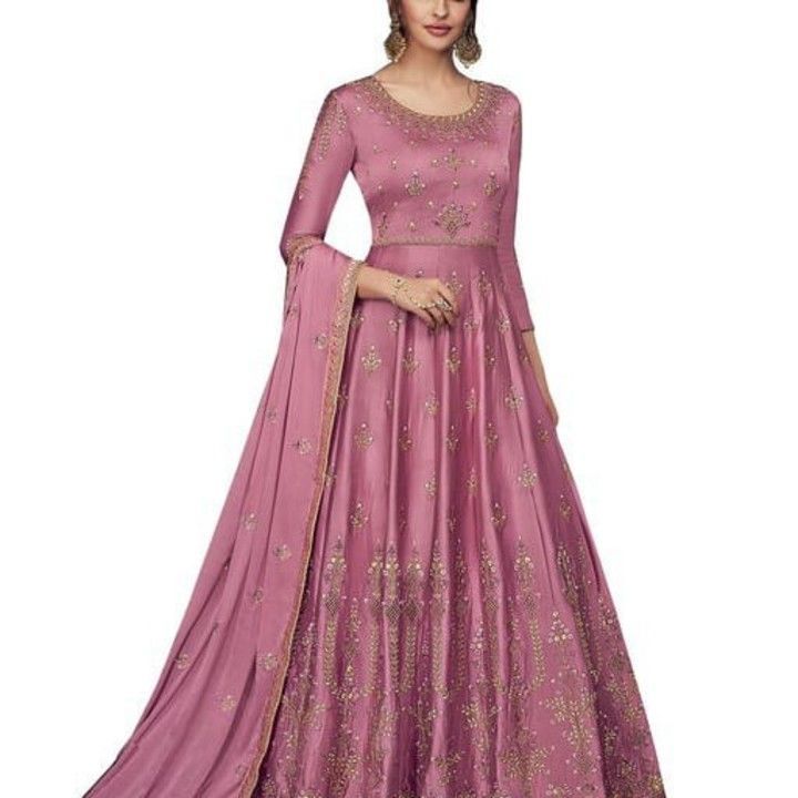 Royal women's party wear gown
 uploaded by Farheen on 10/6/2021